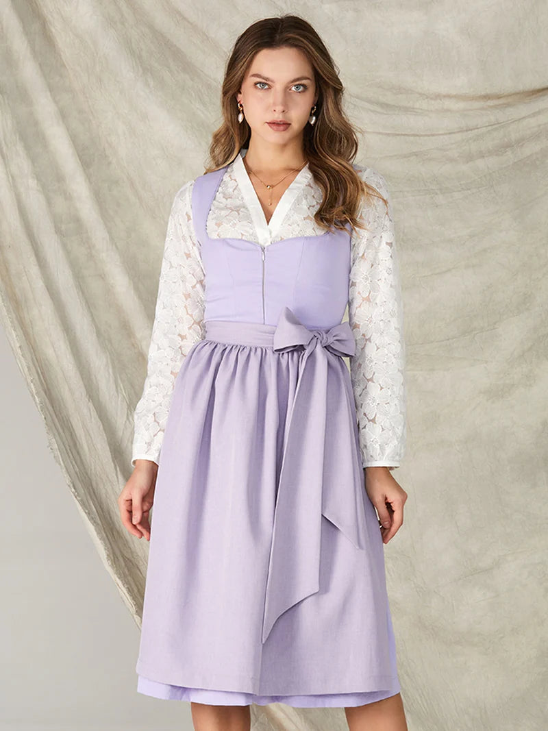 Dirndl in Lila, Gelb und Dunkelgrün aus Samt: Ein Fest für die Sinne