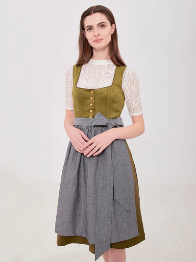 Die Vielfalt der Dirndl: Grün Samt, Schwarz-Rotes Dirndl und Dunkelrotes Dirndl