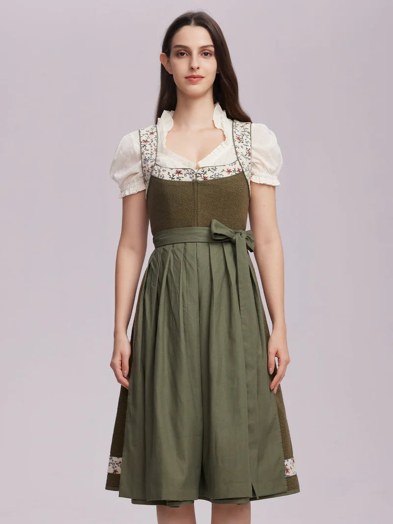Dunkelgrünes Samt-Dirndl: Eleganz und Tradition vereint