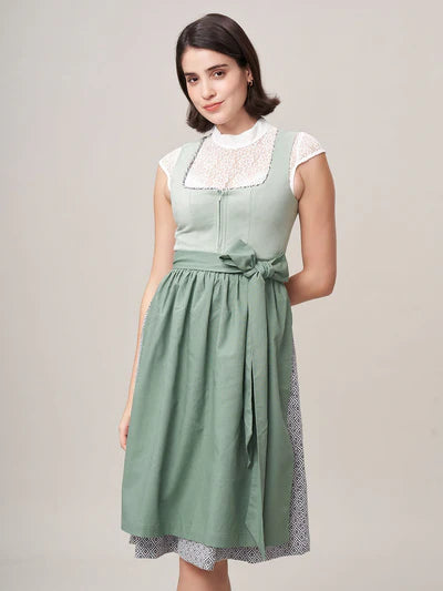 Grünes Dirndl, Dirndl Grün und Dirndl Samt Grün: Eleganz und Natürlichkeit in der Trachtenmode