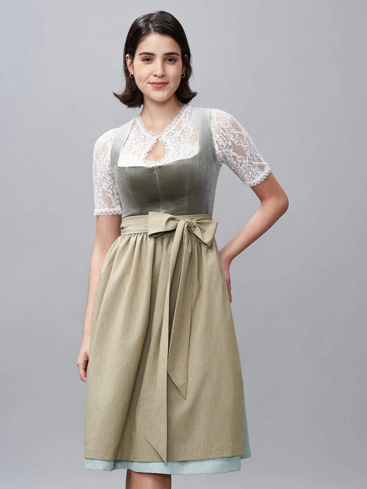 Die Schönheit und Vielfalt der Dirndl: Schwarz Rotes Dirndl, Samt Dirndl Grün und Dirndl Liebe