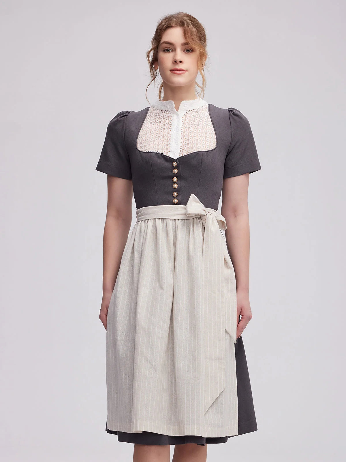Das graue Dirndl - Eine elegante Wahl