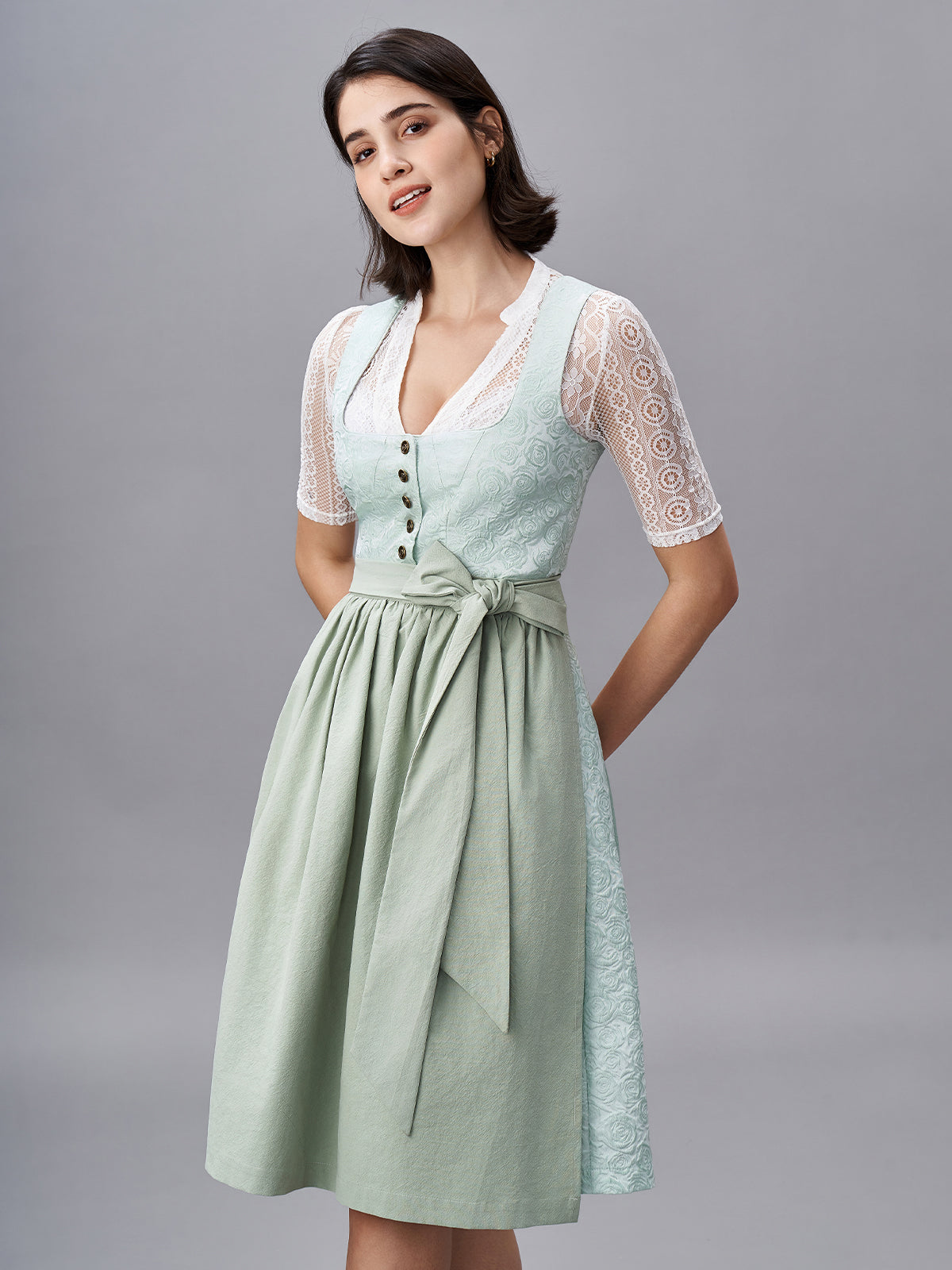 Entdecken Sie die Welt der grünen Dirndl: Von samtigen Modellen bis zu lokalen Shops