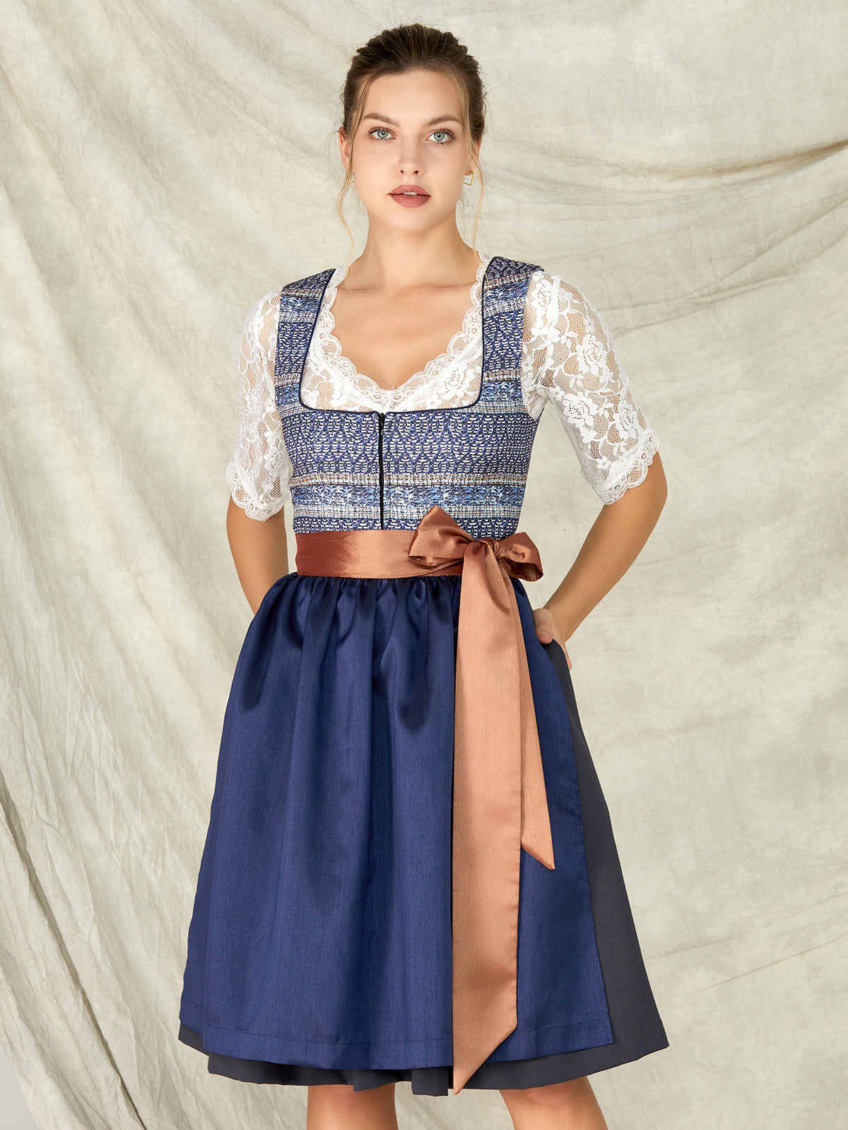 DIRNDL - LOTTA