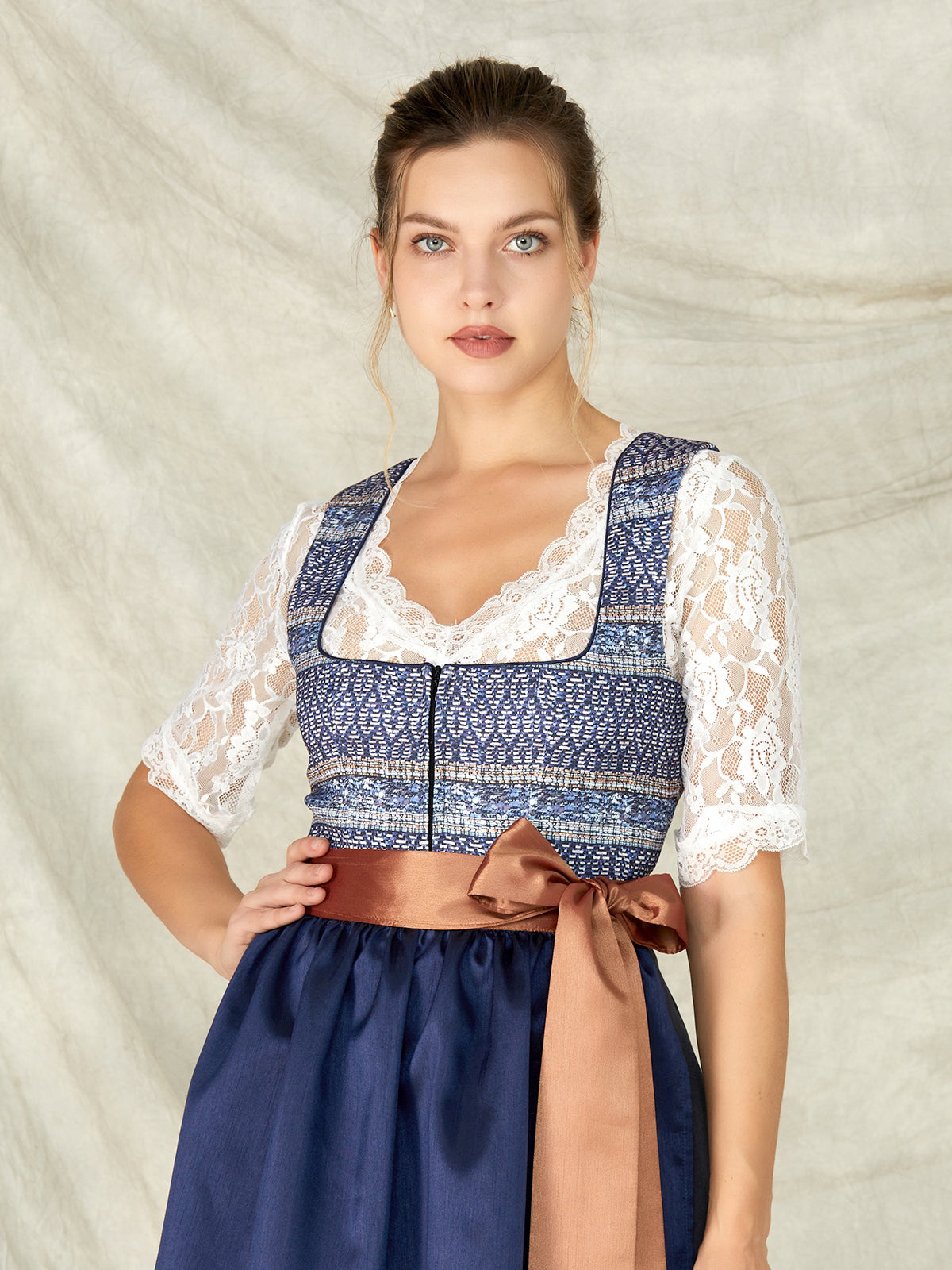 DIRNDL - LOTTA