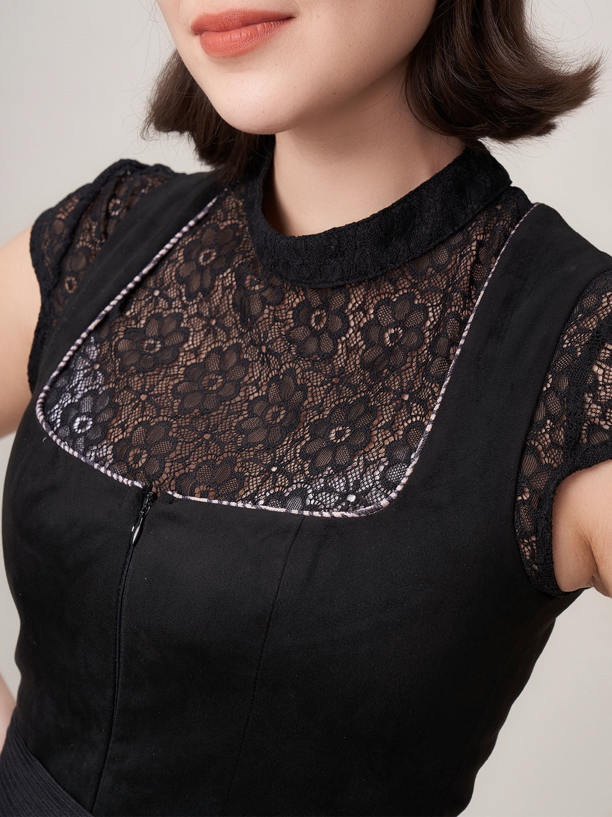 DIRNDL - VERONIKA IN SCHWARZES