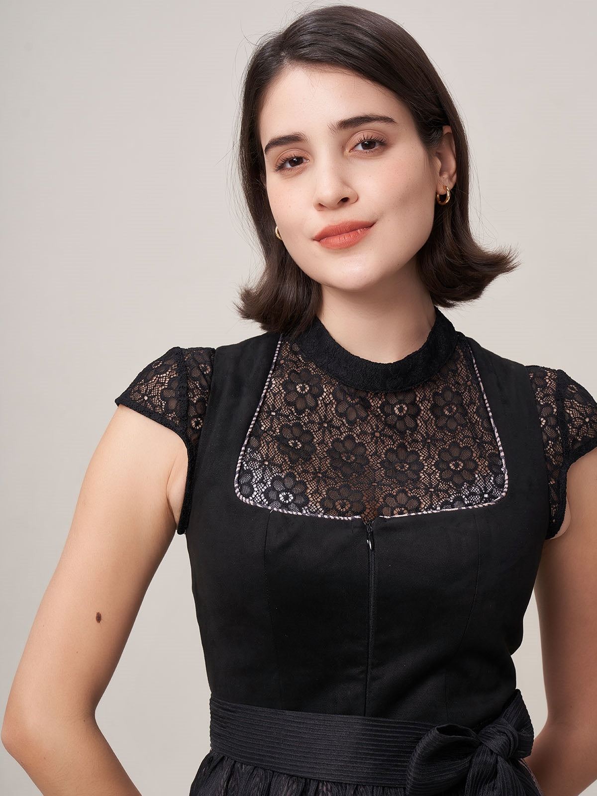 DIRNDL - VERONIKA IN SCHWARZES