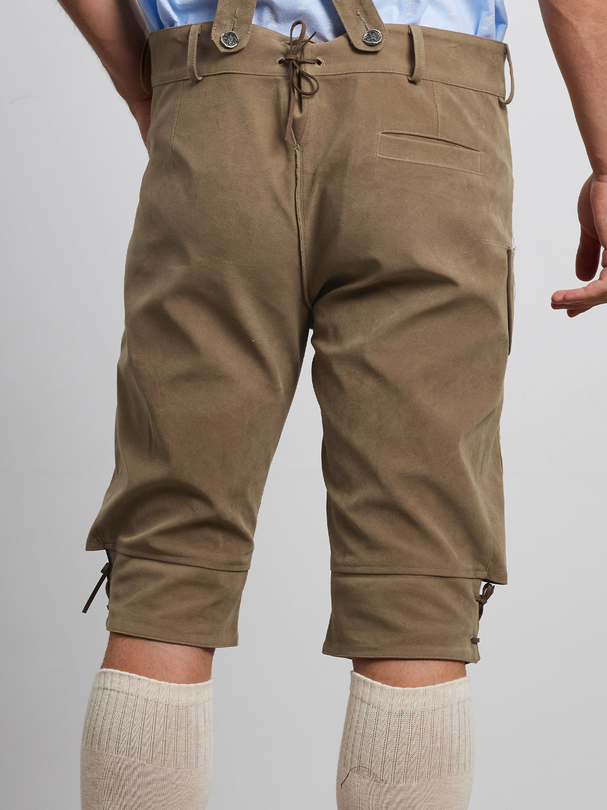 LEDERHOSE NORMAN IN DUNKELSAND