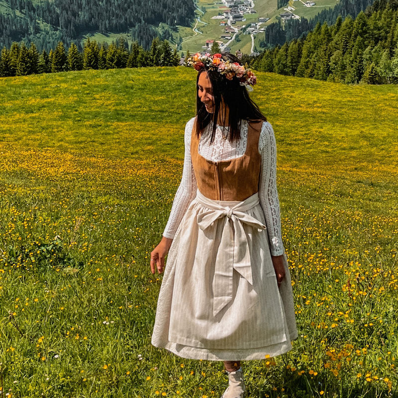 Der perfekte Dirndl-Midi-Rock für jeden Anlass: Stilvoll und vielseitig