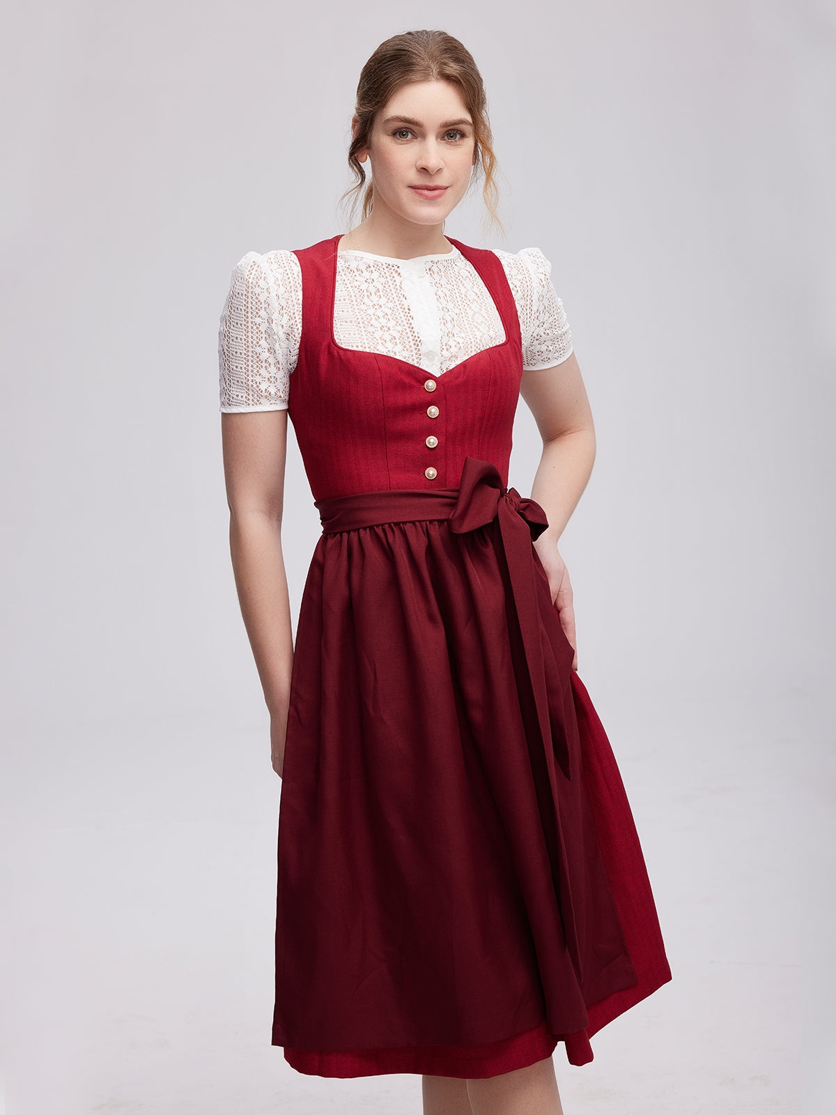 Dirndl-Stilguide: Die perfekte Tracht für jede Figur