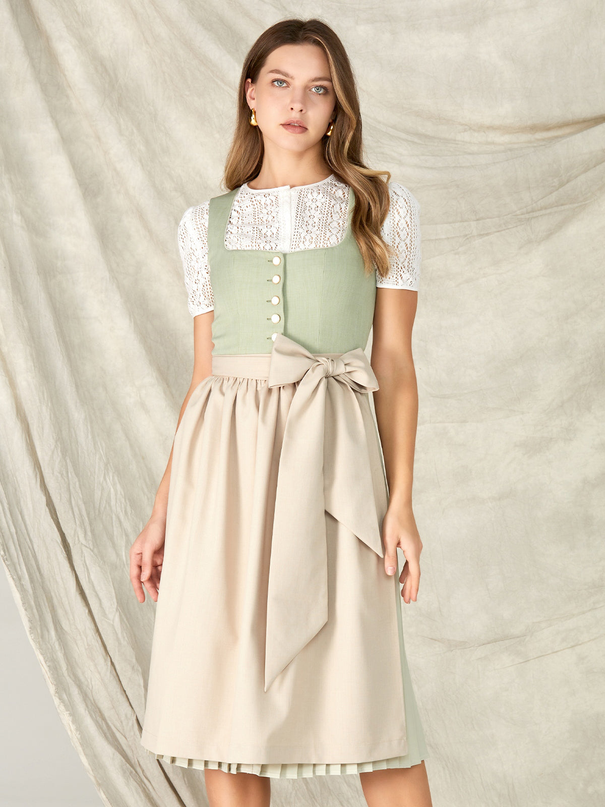 DIRNDL - OIA